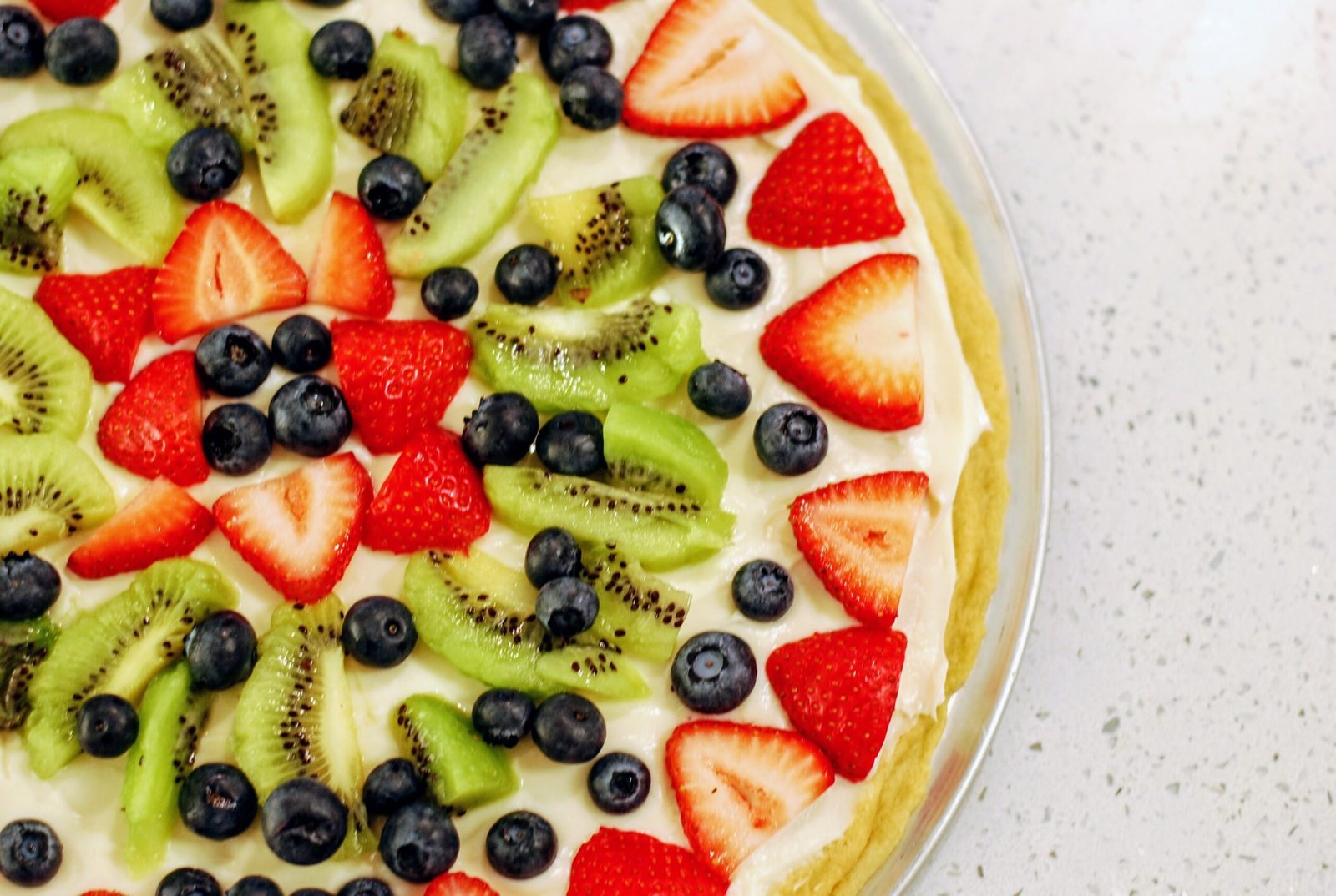 Easy Fruit Pizza
